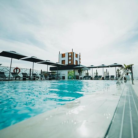 ホテル マラガ ノストラム エアポート エクステリア 写真